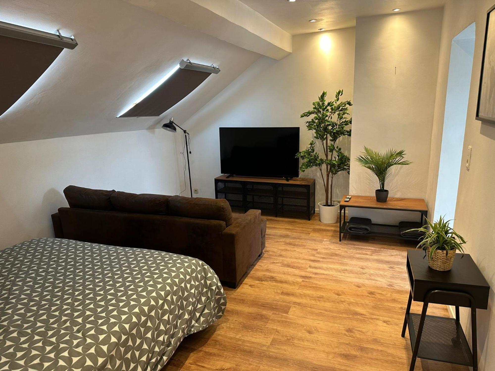 Immeuble Au Coeur De Bruxelles : Vivez L'Experience Unique De La Rue Verbist Exterior photo